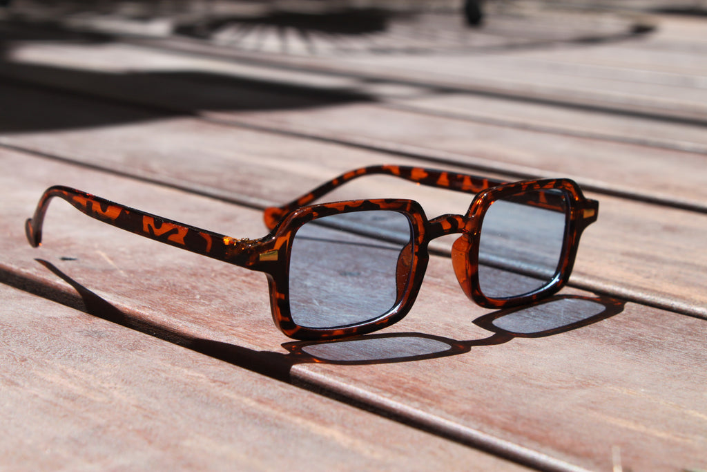 retro blue leopard