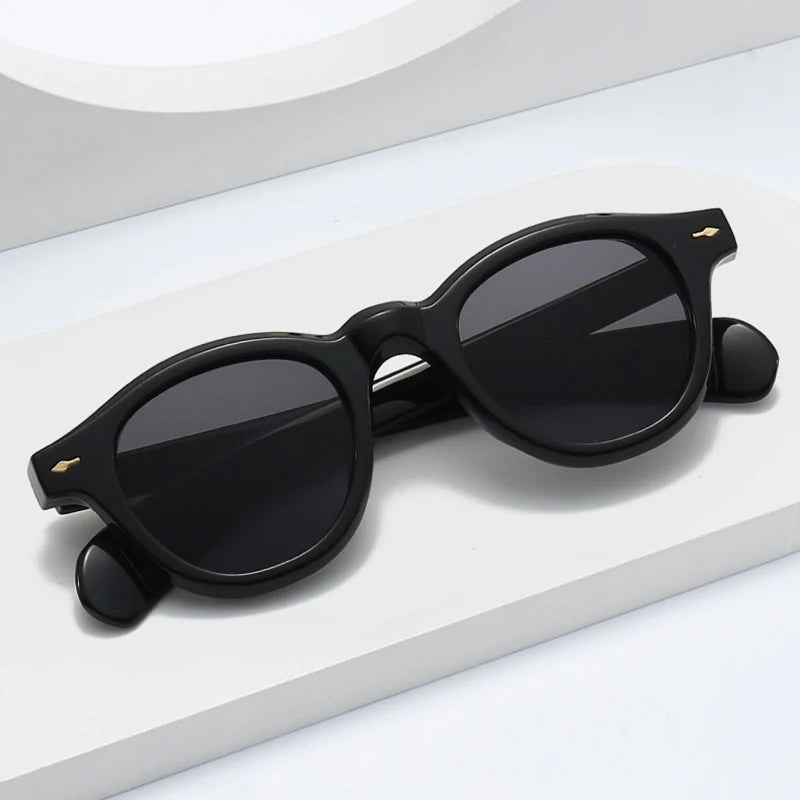Standard black