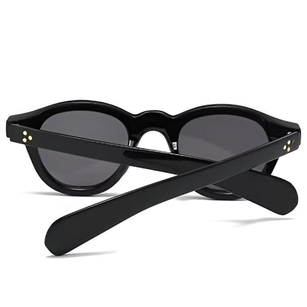Standard black