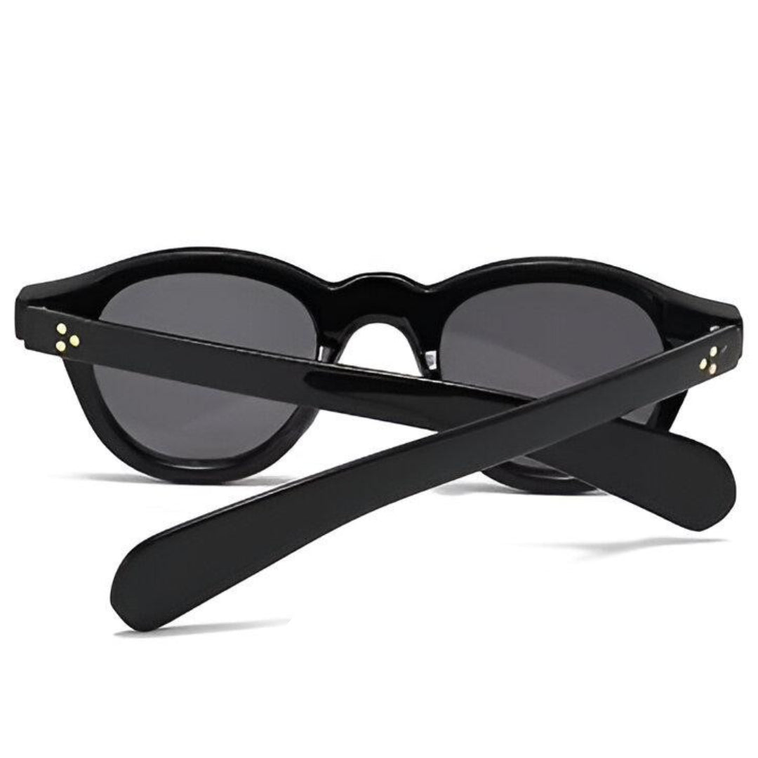 Standard black